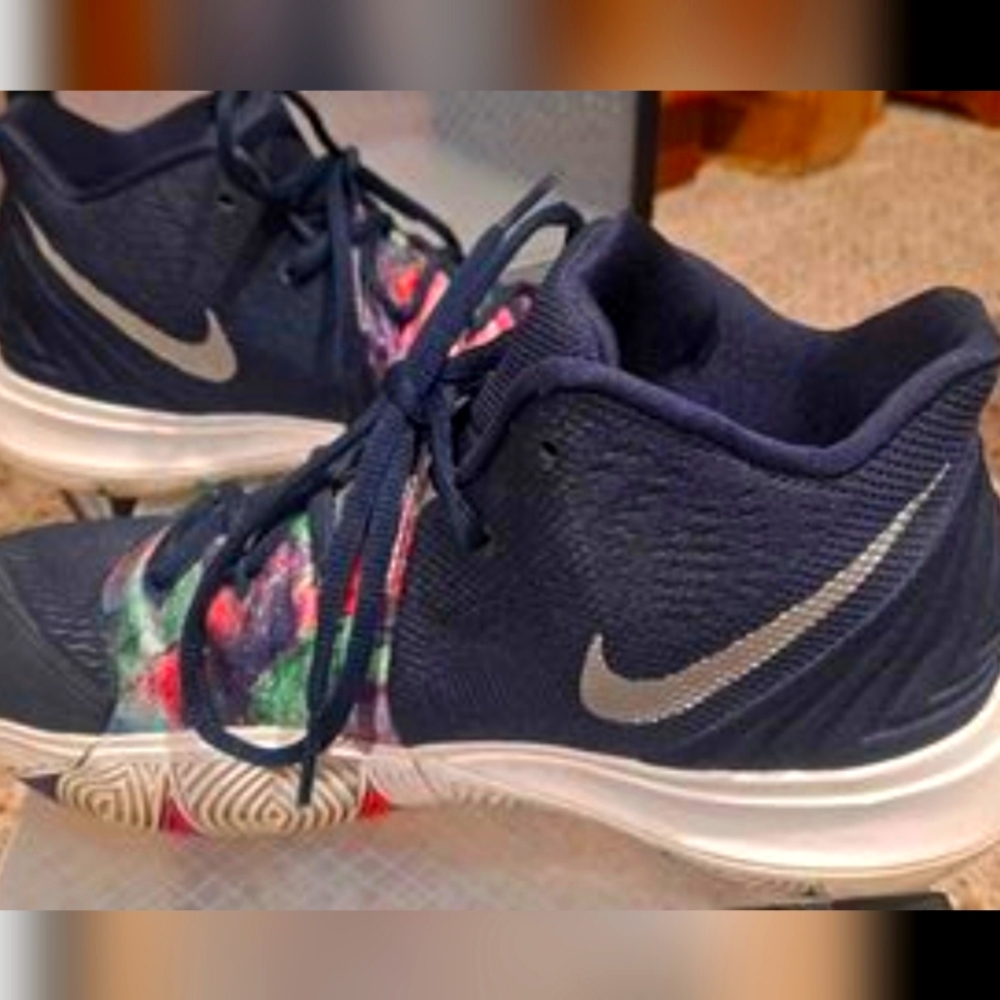Nike Kyrie Irving 5s-Galaxy-Size 8